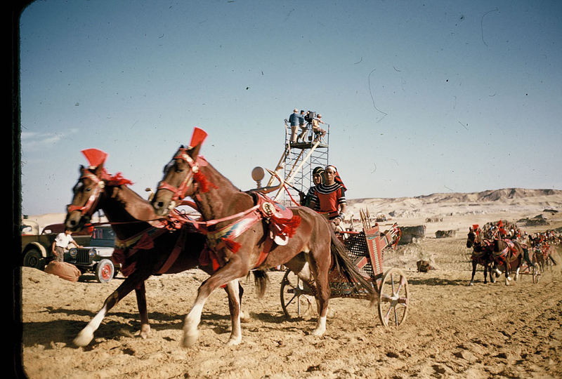 Illustration for article titled Amazing, never-seen images from the making of The Ten Commandments